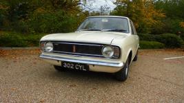 FORD CORTINA