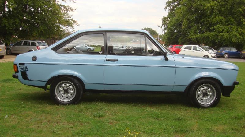 FORD ESCORT