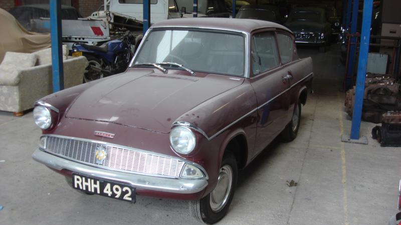 FORD ANGLIA