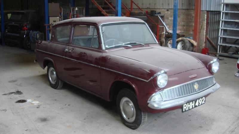 FORD ANGLIA