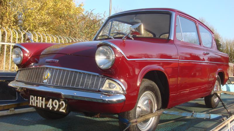 FORD ANGLIA