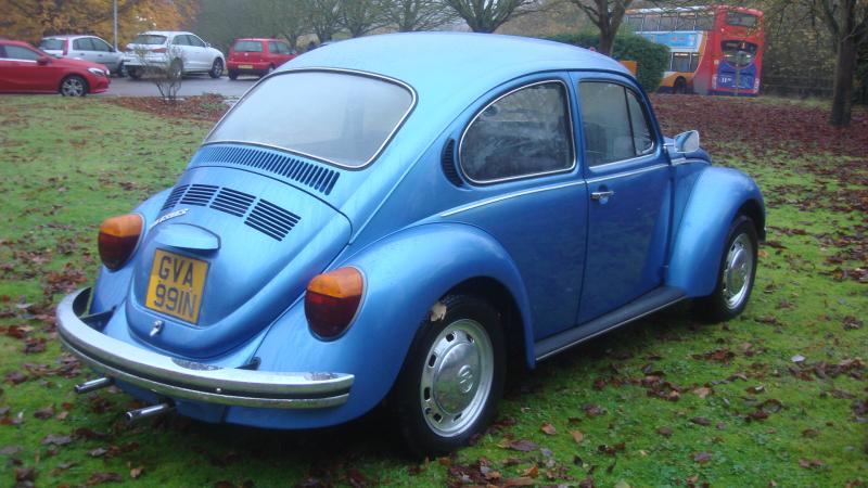 VOLKSWAGEN 1303 BEETLE