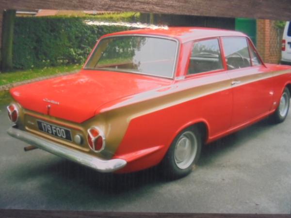 FORD CORTINA