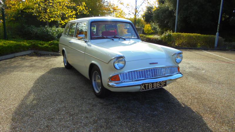 FORD ANGLIA