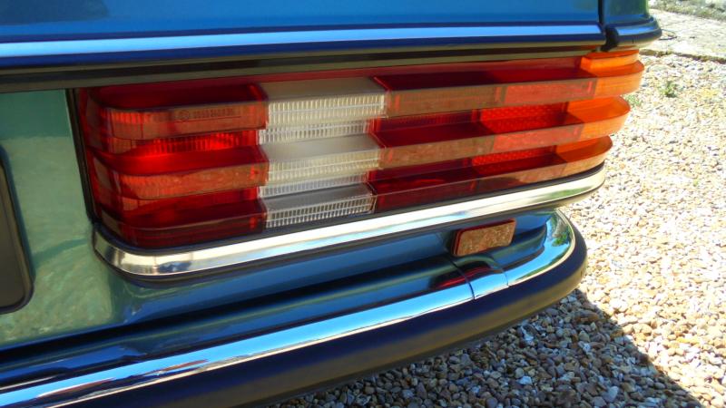 MERCEDES 230E