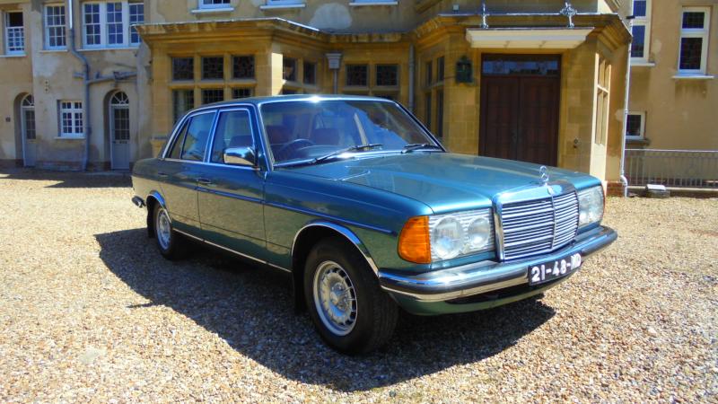 MERCEDES 230E