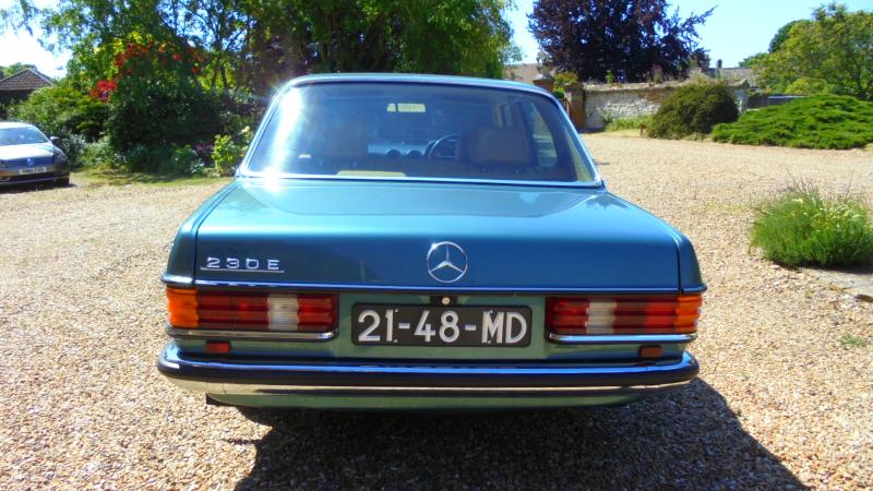 MERCEDES 230E