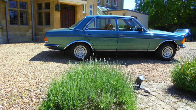 MERCEDES 230E