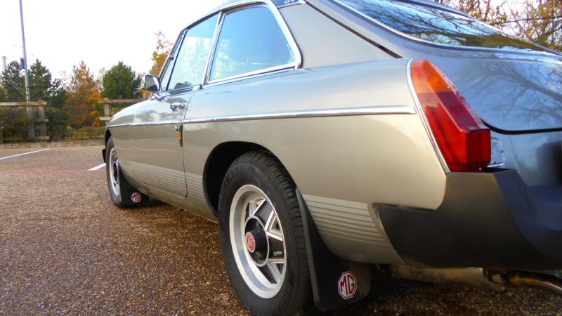 MG B GT