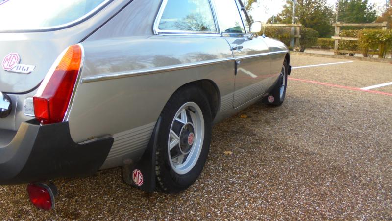 MG B GT